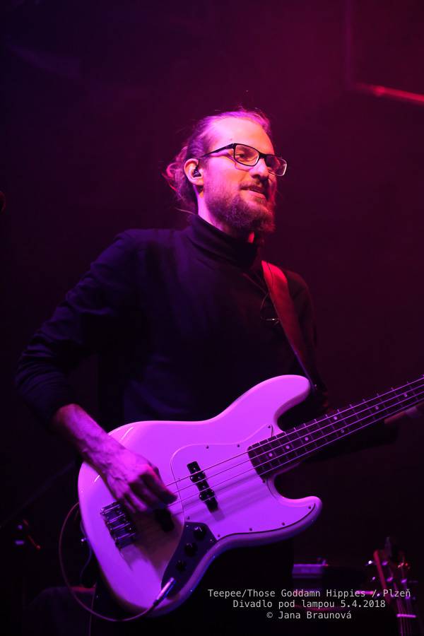teepee se vrátili do plzeňského Divadla pod lampou, přivezli s sebou rakouské Those Goddamn Hippies
