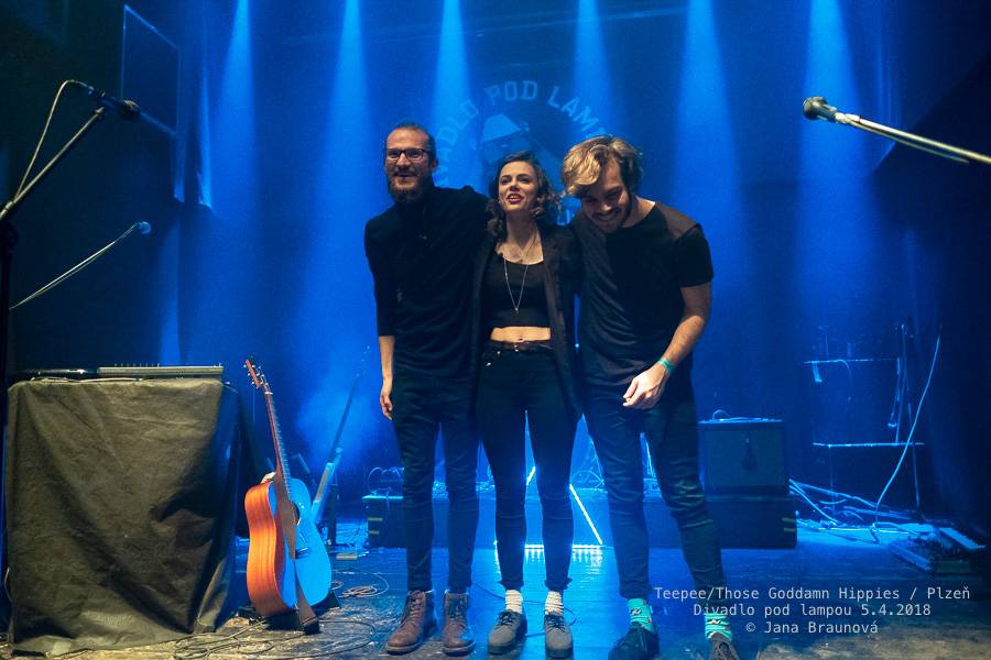 teepee se vrátili do plzeňského Divadla pod lampou, přivezli s sebou rakouské Those Goddamn Hippies