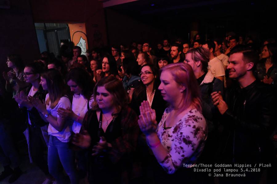 teepee se vrátili do plzeňského Divadla pod lampou, přivezli s sebou rakouské Those Goddamn Hippies
