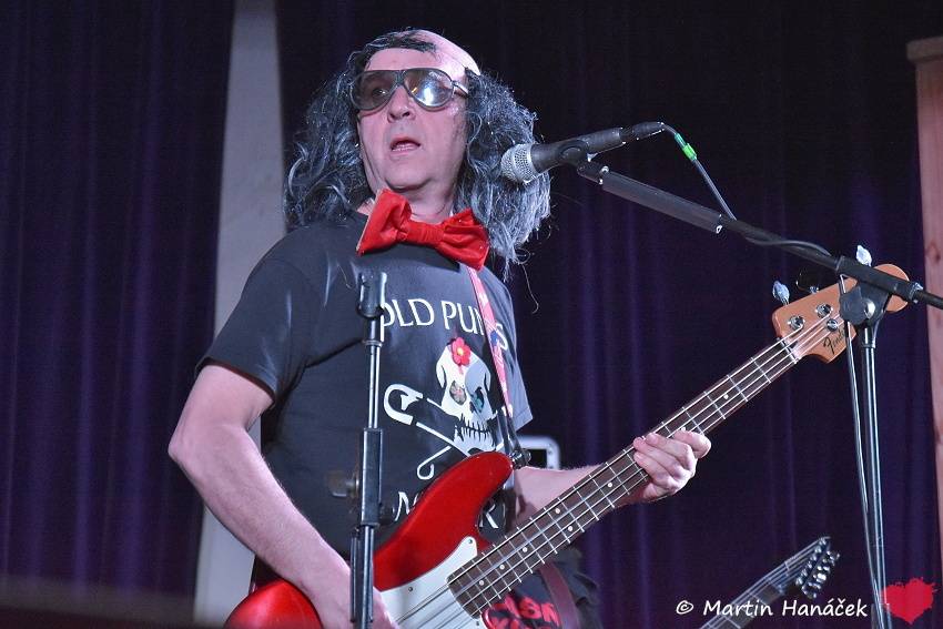 Trautenberk se představil v plzeňské Alfě, rozezpíval celý sál