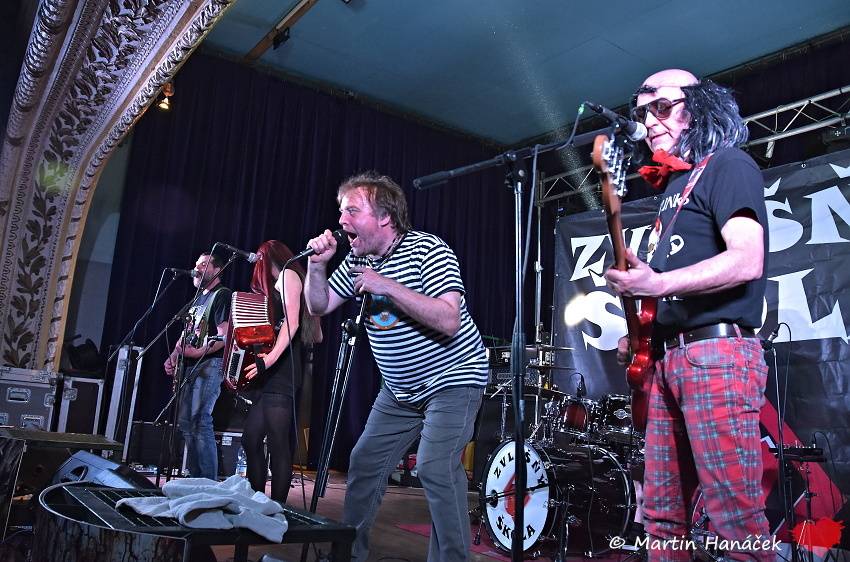 Trautenberk se představil v plzeňské Alfě, rozezpíval celý sál