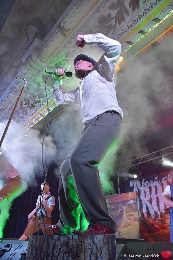 Trautenberk se představil v plzeňské Alfě, rozezpíval celý sál