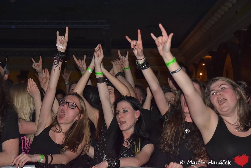 Trautenberk se představil v plzeňské Alfě, rozezpíval celý sál