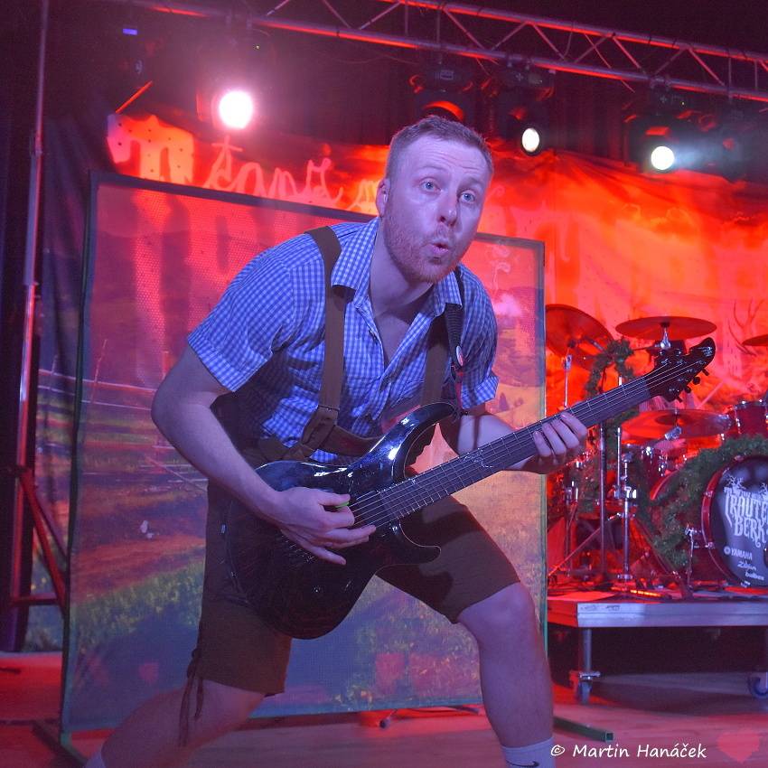 Trautenberk se představil v plzeňské Alfě, rozezpíval celý sál