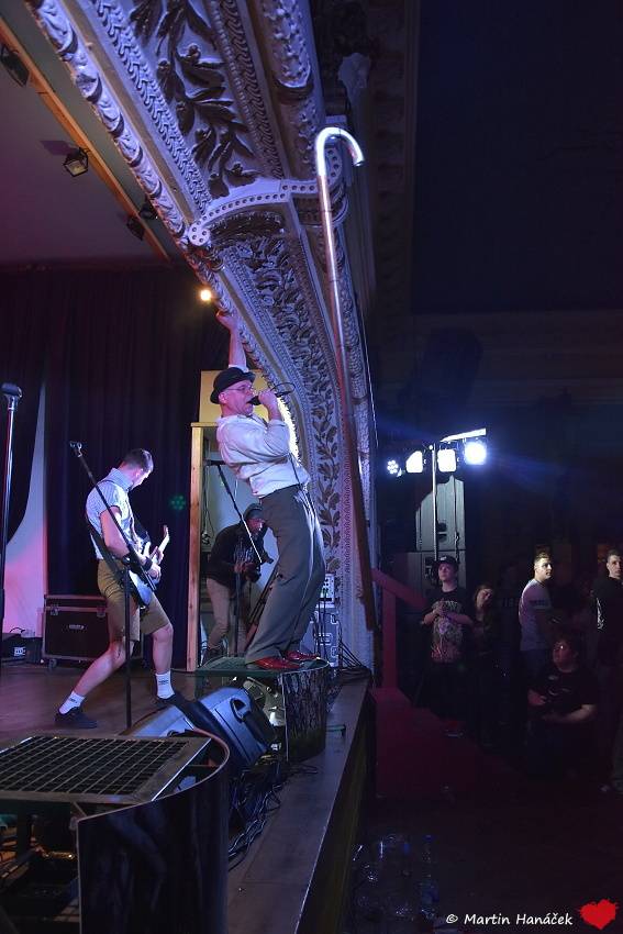 Trautenberk se představil v plzeňské Alfě, rozezpíval celý sál