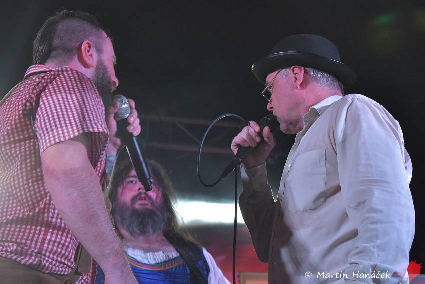 Trautenberk se představil v plzeňské Alfě, rozezpíval celý sál