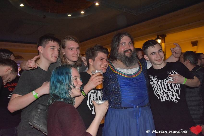 Trautenberk se představil v plzeňské Alfě, rozezpíval celý sál