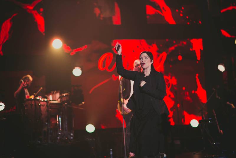 Anna K. odstartovala turné Moje světlo v Ostravě za doprovodu dětí i Miraie Navrátila