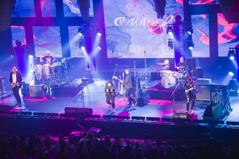 Anna K. osvítila vyprodané Forum Karlín