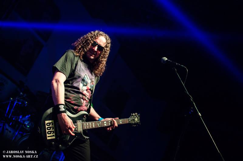 Raprint fest v Mostě ovládli Arakain s Lucií Bílou