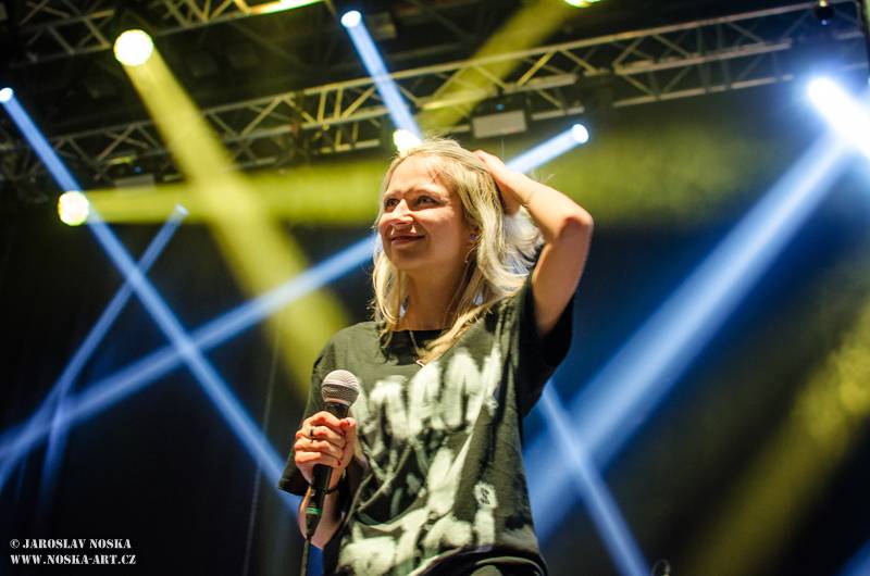 Raprint fest v Mostě ovládli Arakain s Lucií Bílou