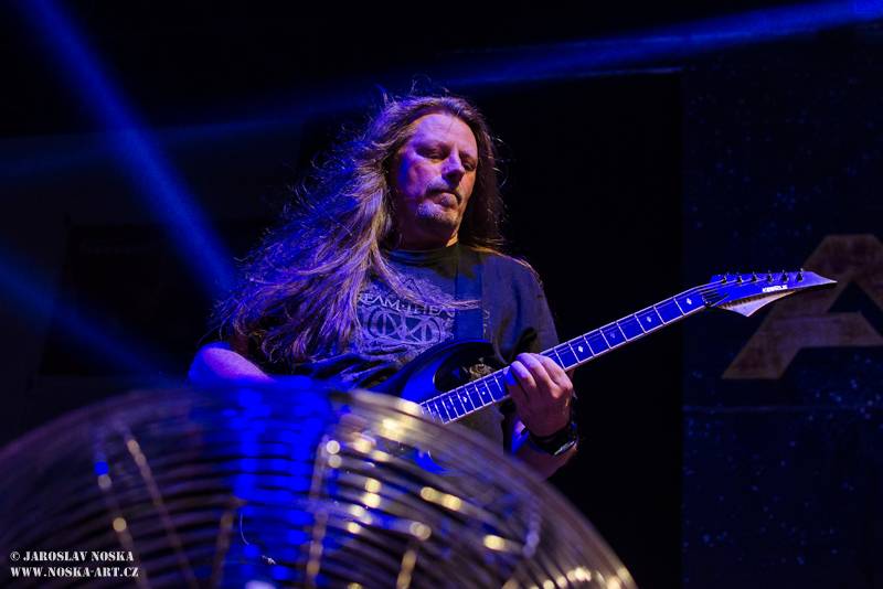 Raprint fest v Mostě ovládli Arakain s Lucií Bílou