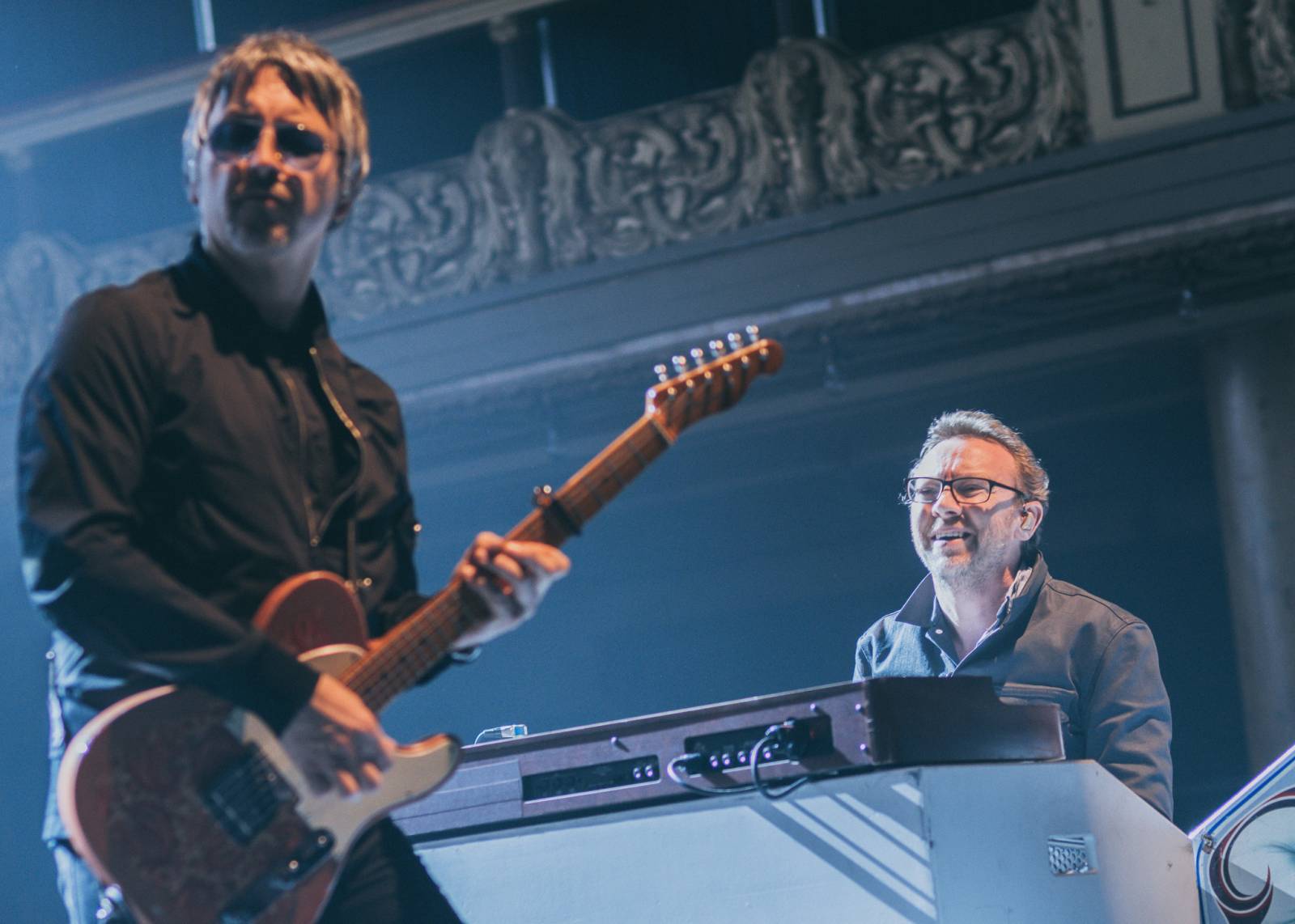 Noel Gallagher zaplnil Velký sál Lucerny a dal vzpomenout na Oasis