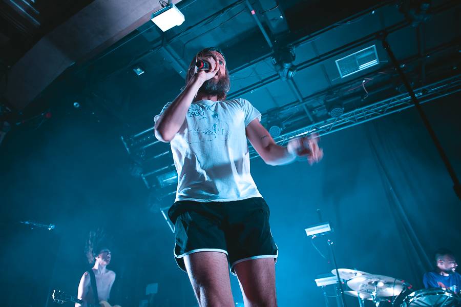 Pražská Roxy si střihla tělocvik v podání Awolnation 