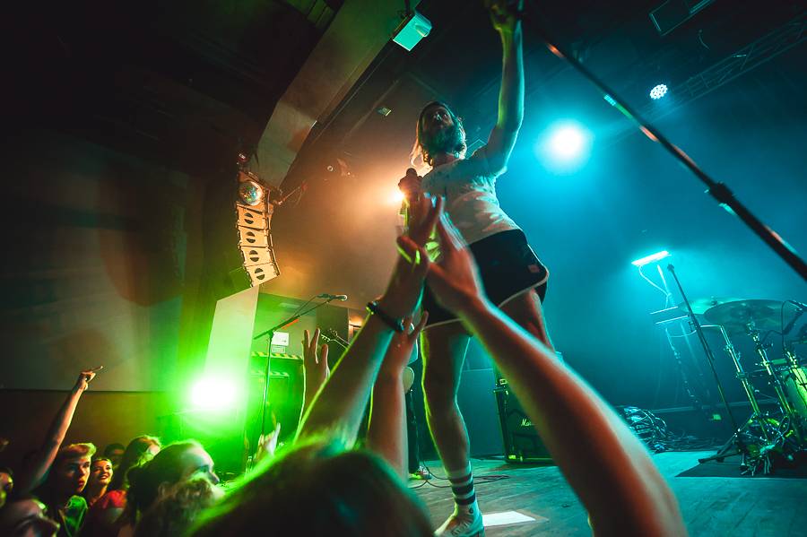 Pražská Roxy si střihla tělocvik v podání Awolnation 