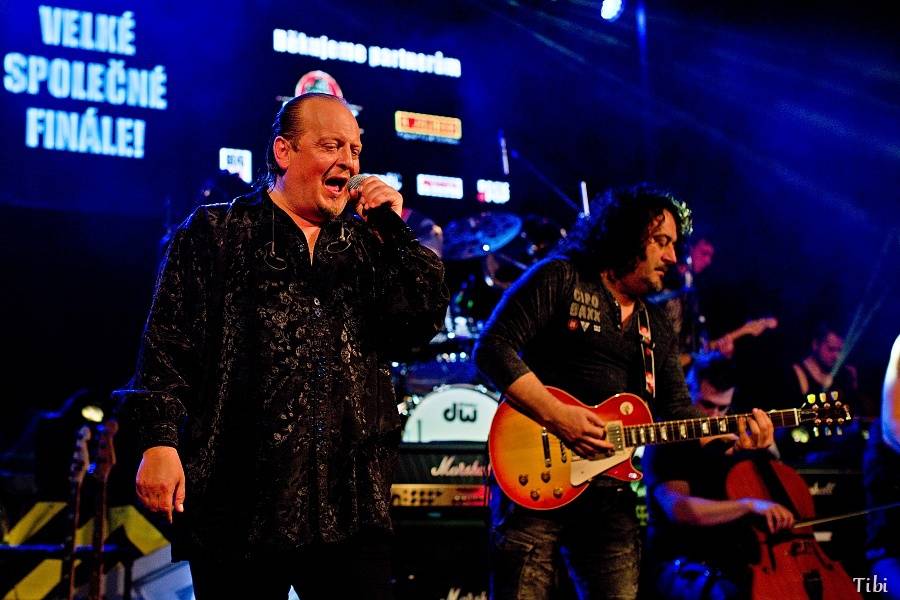 Souboj rebelů v Českých Budějovicích: Fanoušky rozpálili Tublatanka a Citron