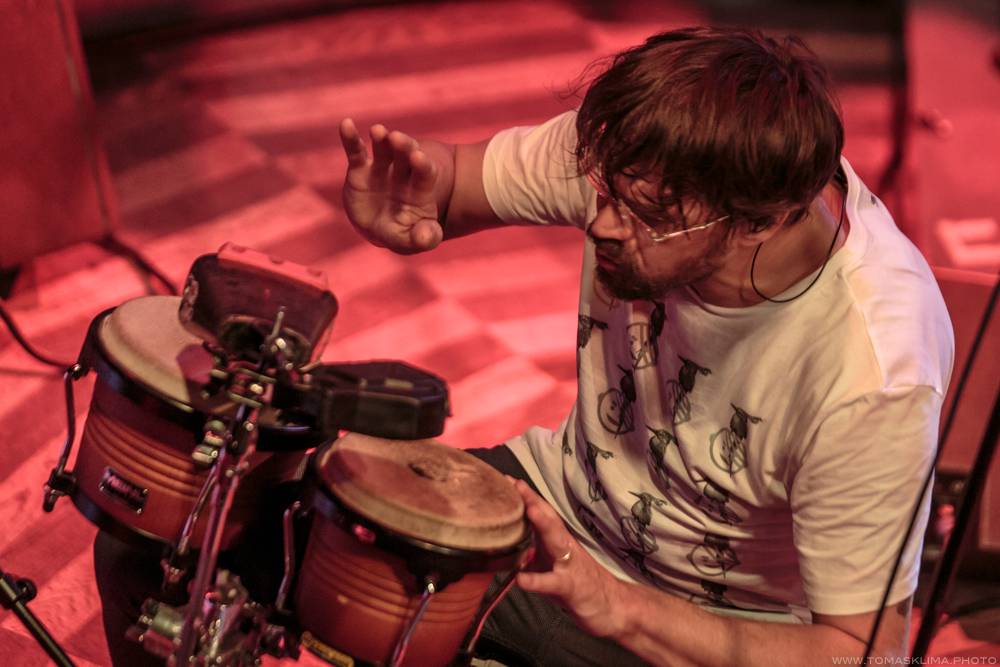 J.A.R. vyeskalovali dobro ve vyprodaném Lucerna Music Baru