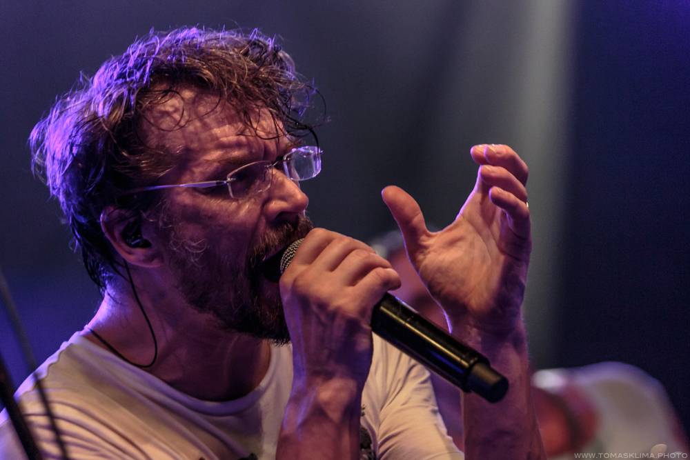 J.A.R. vyeskalovali dobro ve vyprodaném Lucerna Music Baru