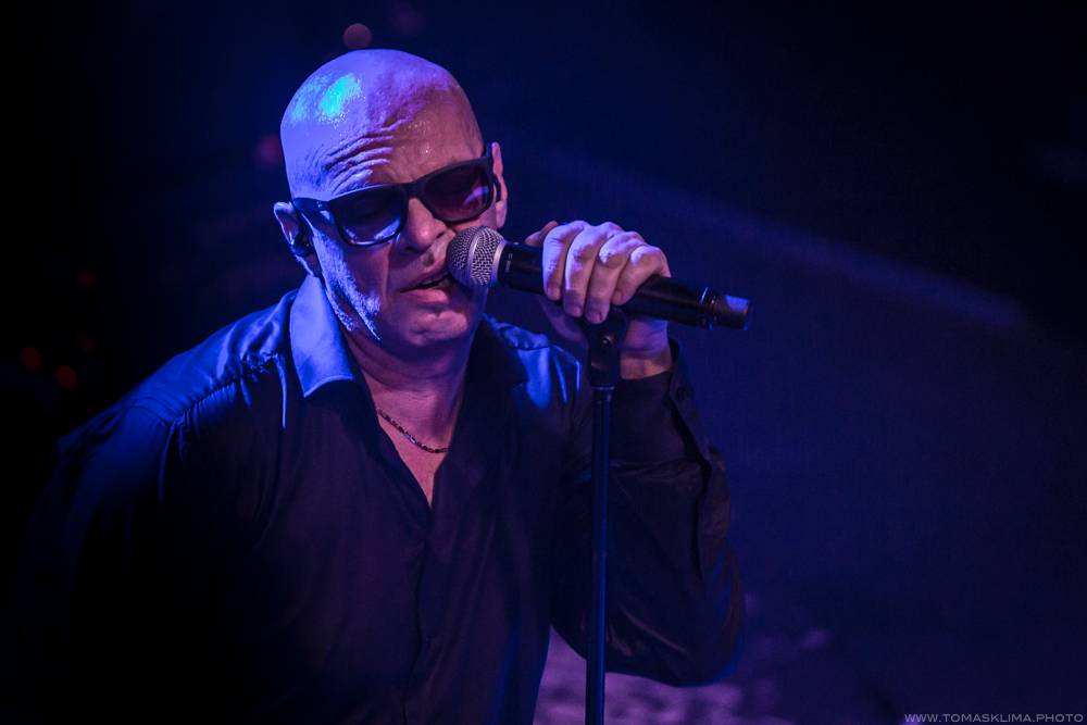 J.A.R. vyeskalovali dobro ve vyprodaném Lucerna Music Baru