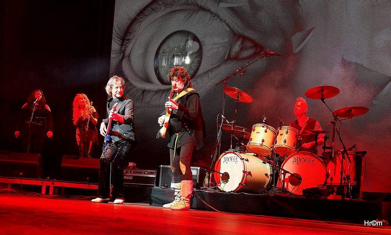 Ritchie Blackmore's Rainbow ovládli O2 arenu. Do starého železa nepatří