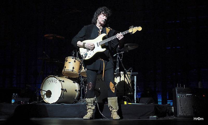 Ritchie Blackmore's Rainbow ovládli O2 arenu. Do starého železa nepatří