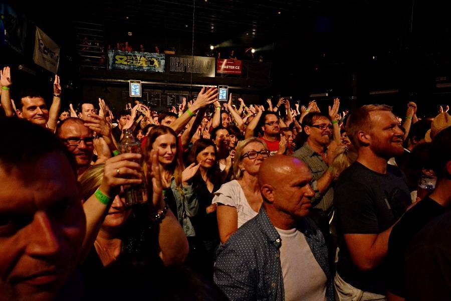 J.A.R. naplnili brněnskou Flédu pozitivní energií