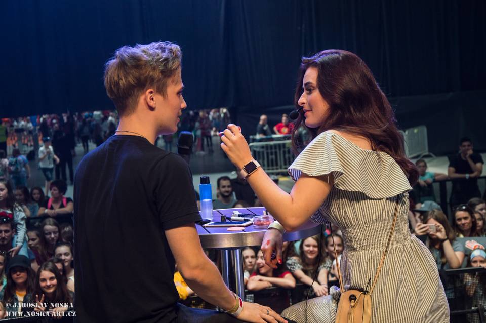 Pražský Utubering: Domácí špička YouTuberů se po roce sešla v Letňanech, k vidění byli Kovy i Jirka Král