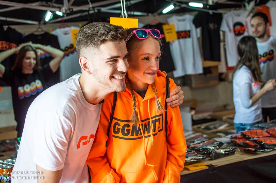 Pražský Utubering: Domácí špička YouTuberů se po roce sešla v Letňanech, k vidění byli Kovy i Jirka Král