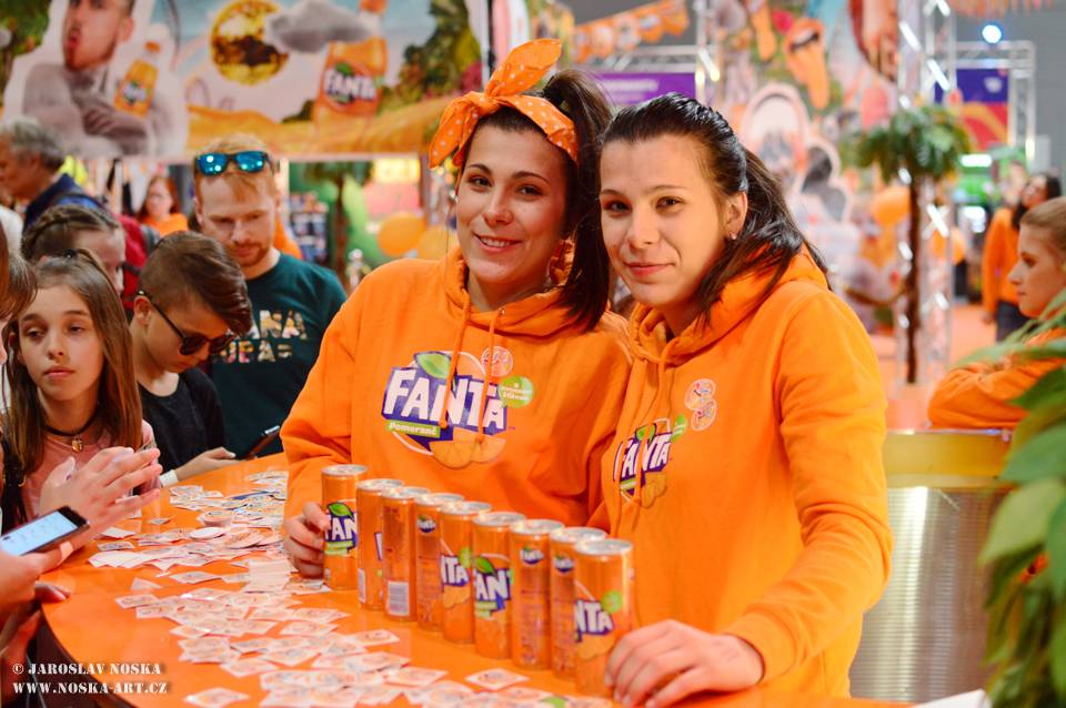 Pražský Utubering: Domácí špička YouTuberů se po roce sešla v Letňanech, k vidění byli Kovy i Jirka Král