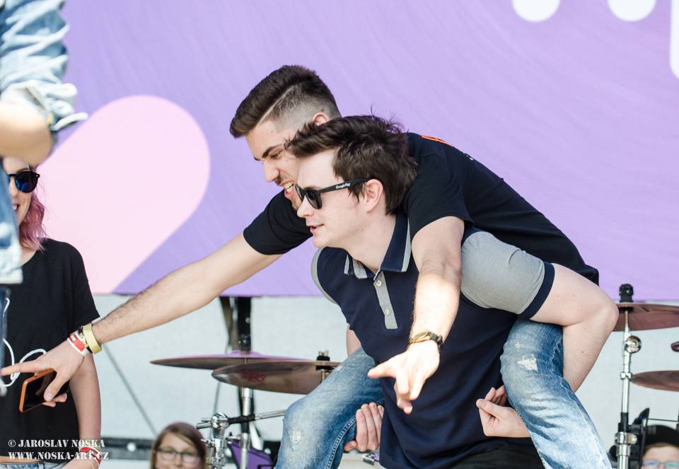 Pražský Utubering: Domácí špička YouTuberů se po roce sešla v Letňanech, k vidění byli Kovy i Jirka Král