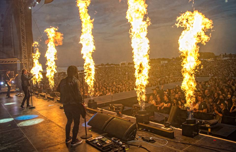 Pražský Majáles exkluzivním pohledem z pódia nebo od zvukaře