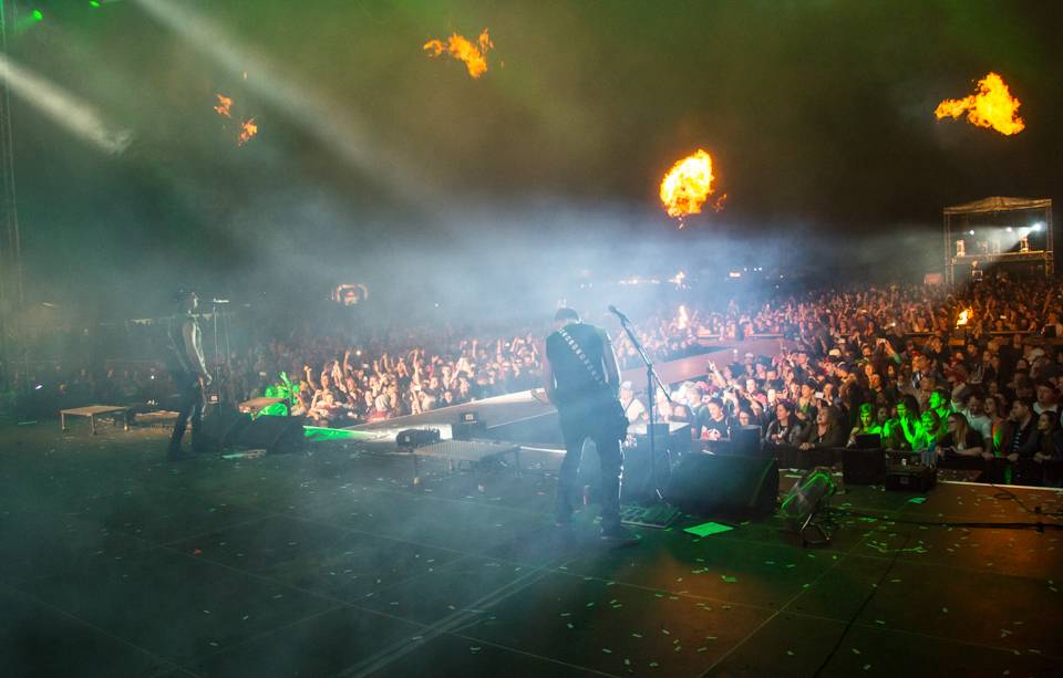 Pražský Majáles exkluzivním pohledem z pódia nebo od zvukaře