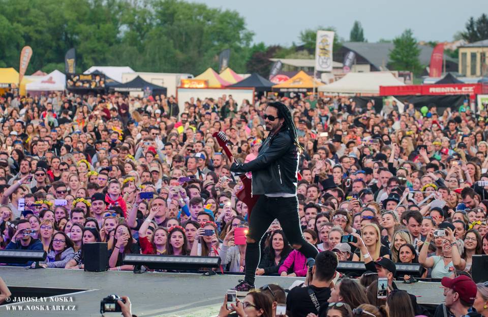 Pražský Majáles exkluzivním pohledem z pódia nebo od zvukaře