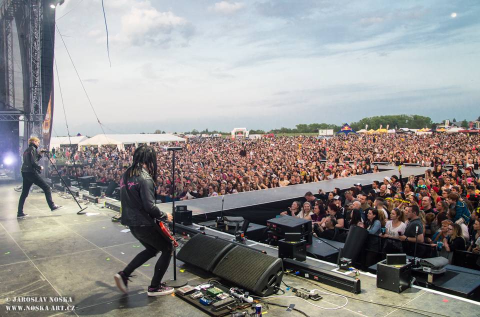Pražský Majáles exkluzivním pohledem z pódia nebo od zvukaře