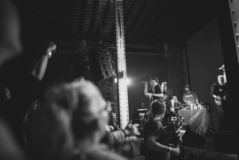 Chaozz v Ostravě: Hiphopová ikona devadesátých let se vrátila na pódia s živou kapelou v zádech