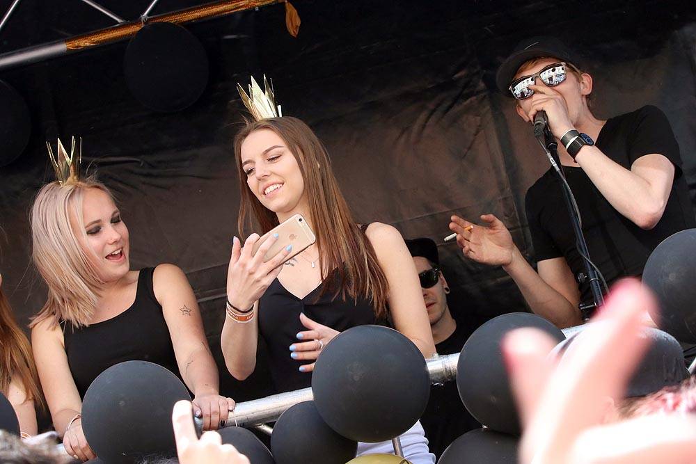 Na prosluněném Brněnském Majálesu bavili Rybičky 48, Tomáš Klus, Skyline, UDG a další