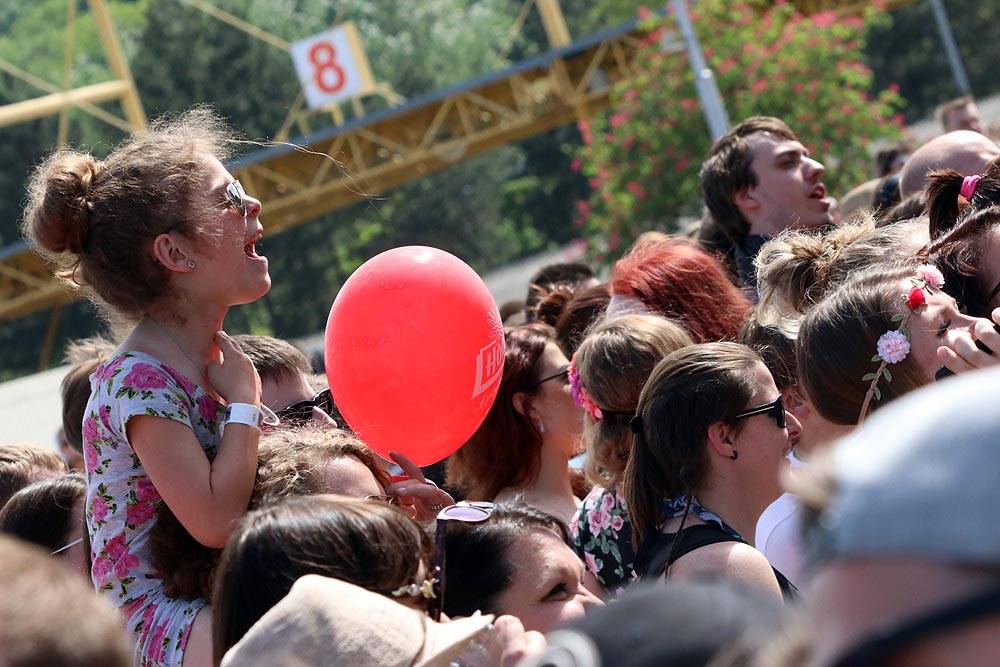 Na prosluněném Brněnském Majálesu bavili Rybičky 48, Tomáš Klus, Skyline, UDG a další