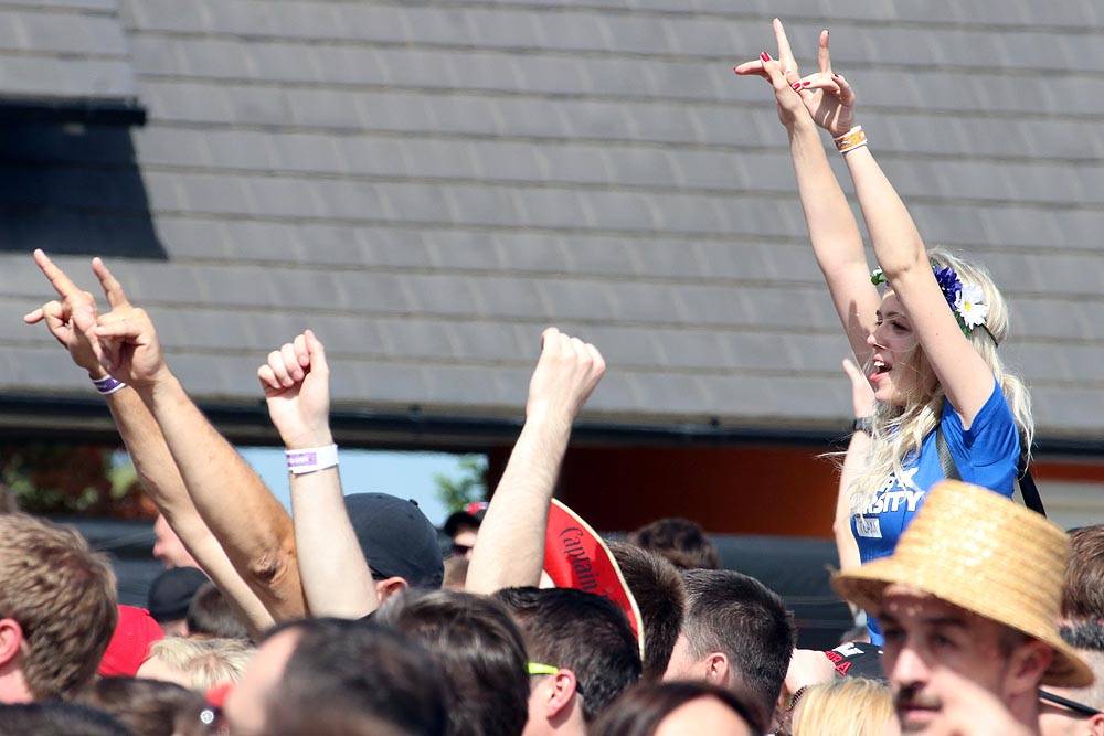 Na prosluněném Brněnském Majálesu bavili Rybičky 48, Tomáš Klus, Skyline, UDG a další