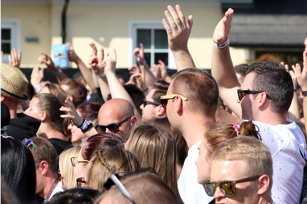 Na prosluněném Brněnském Majálesu bavili Rybičky 48, Tomáš Klus, Skyline, UDG a další