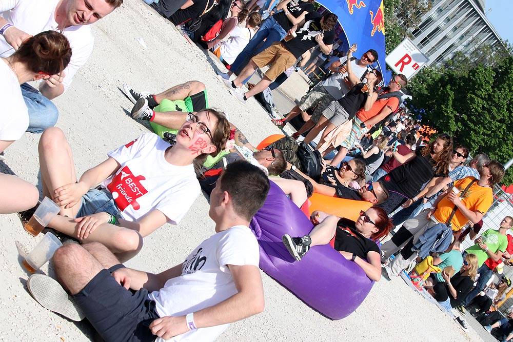 Na prosluněném Brněnském Majálesu bavili Rybičky 48, Tomáš Klus, Skyline, UDG a další