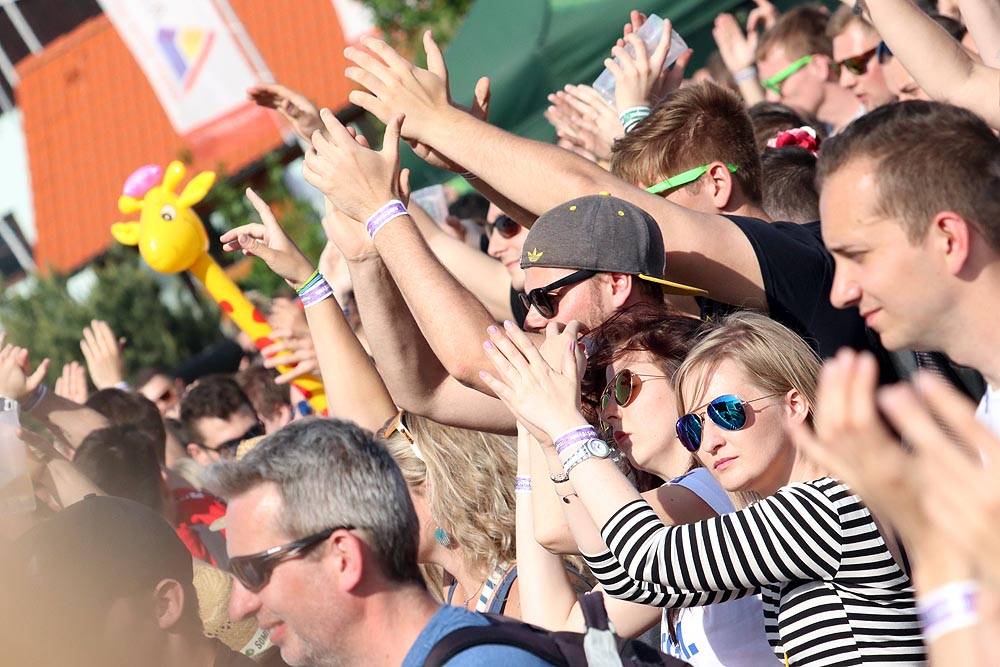 Na prosluněném Brněnském Majálesu bavili Rybičky 48, Tomáš Klus, Skyline, UDG a další