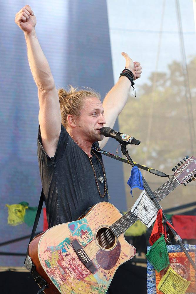 Na prosluněném Brněnském Majálesu bavili Rybičky 48, Tomáš Klus, Skyline, UDG a další