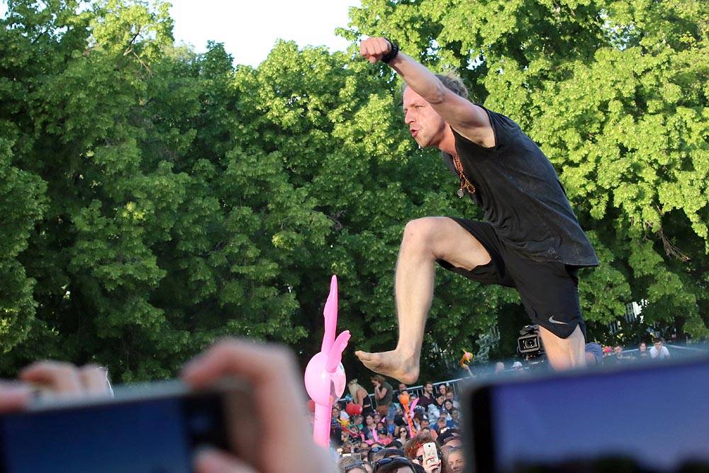 Na prosluněném Brněnském Majálesu bavili Rybičky 48, Tomáš Klus, Skyline, UDG a další