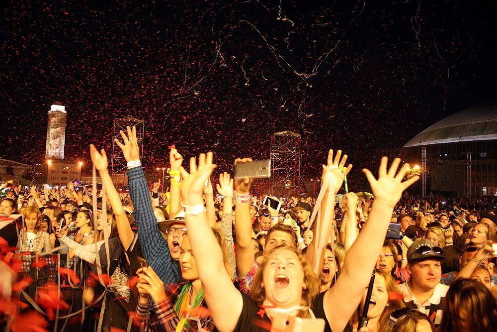 Na prosluněném Brněnském Majálesu bavili Rybičky 48, Tomáš Klus, Skyline, UDG a další