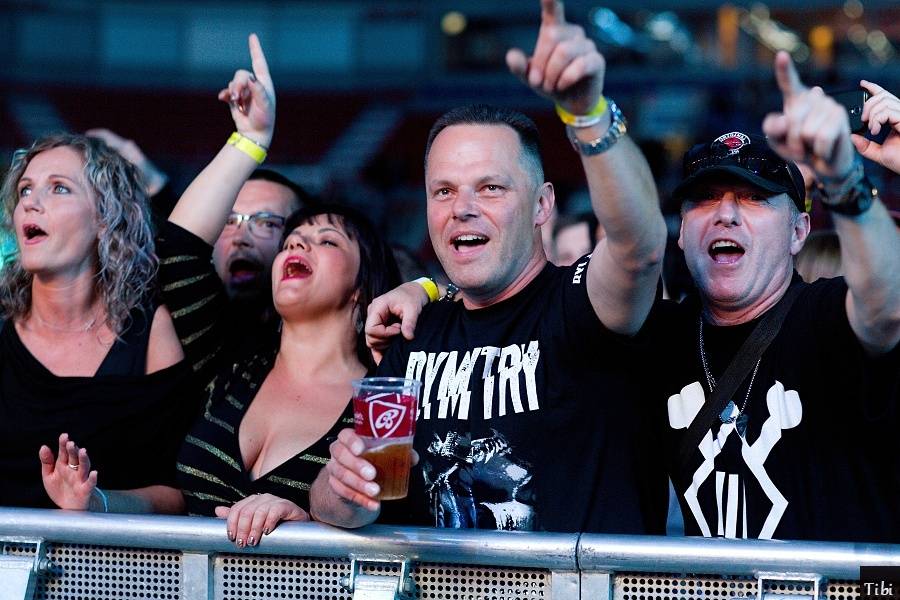 V Českých Budějovicích vystřídali muzikanti hokejisty: na Motorfestu hráli Tři sestry, David Koller i Michal Hrůza