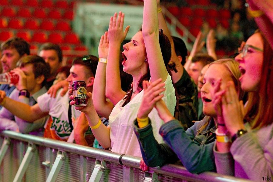 V Českých Budějovicích vystřídali muzikanti hokejisty: na Motorfestu hráli Tři sestry, David Koller i Michal Hrůza