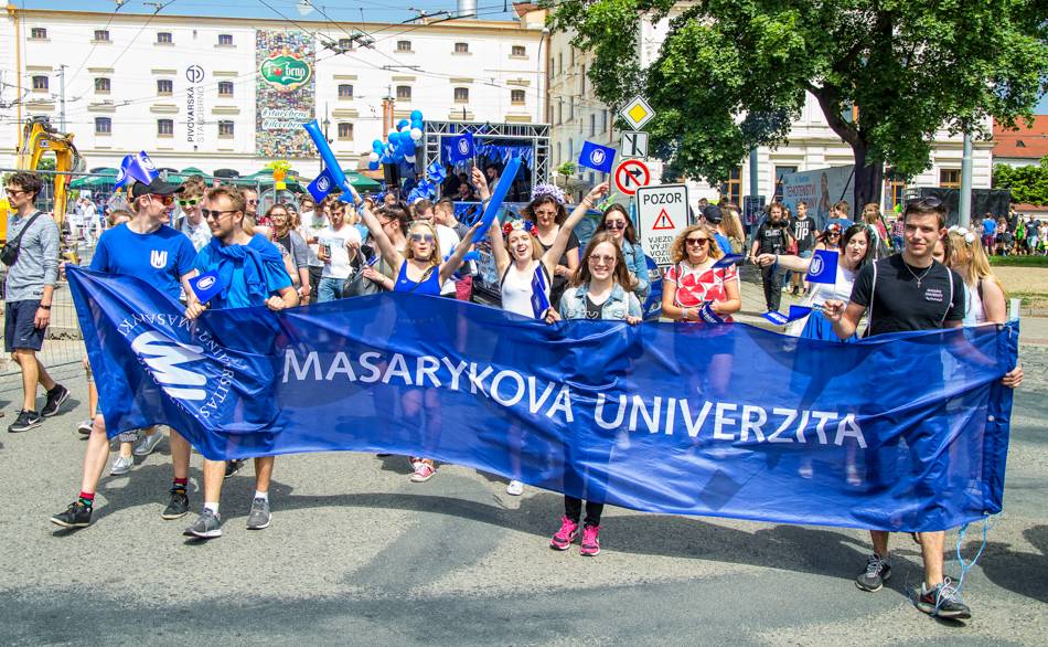 Patnáctý Brněnský Majáles: Slavit přijeli Marek Ztracený, Rybičky 48 nebo Mandrage