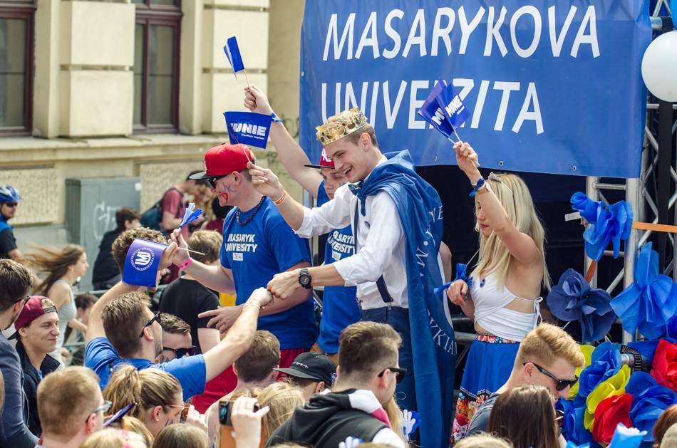 Patnáctý Brněnský Majáles: Slavit přijeli Marek Ztracený, Rybičky 48 nebo Mandrage