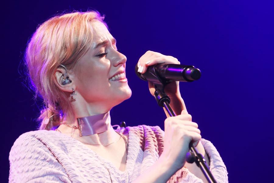 James Blunt se zastavil v Bratislavě, předskakovala mu Emma Drobná