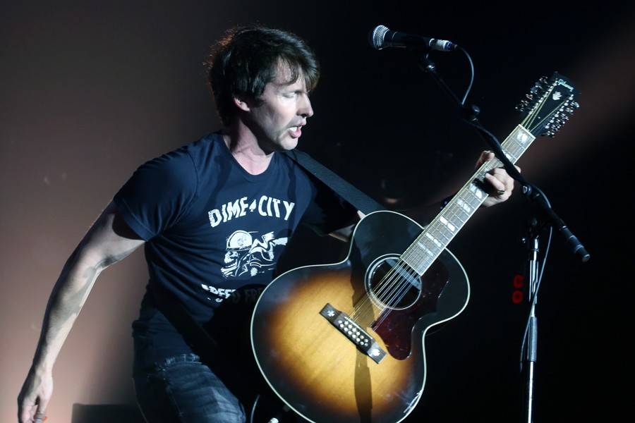 James Blunt se zastavil v Bratislavě, předskakovala mu Emma Drobná